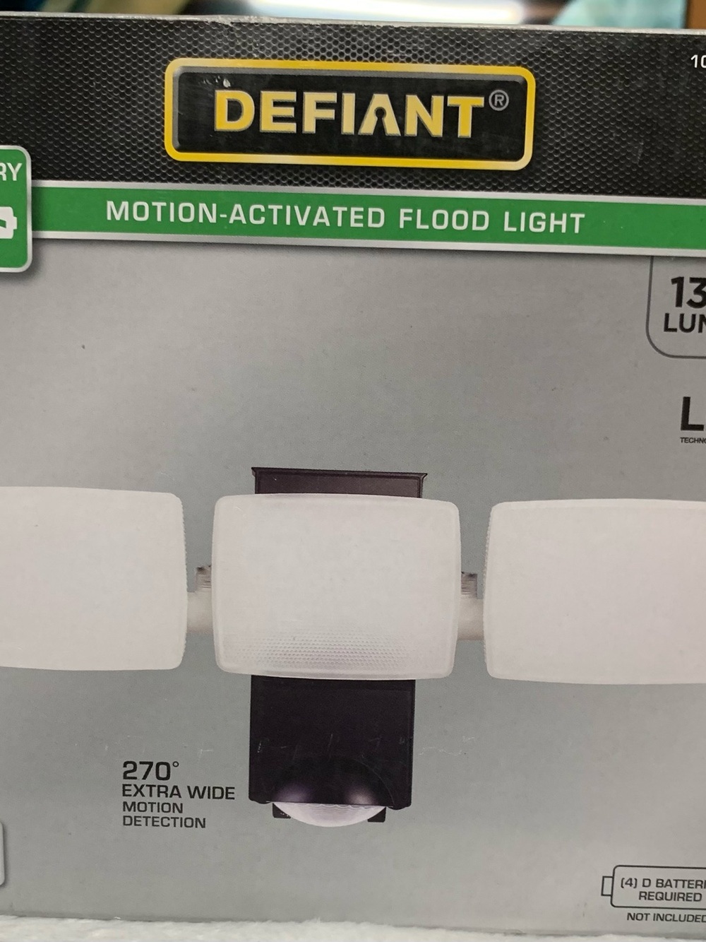 Defiant Motion-Activated Flood Light - White (3-Head)